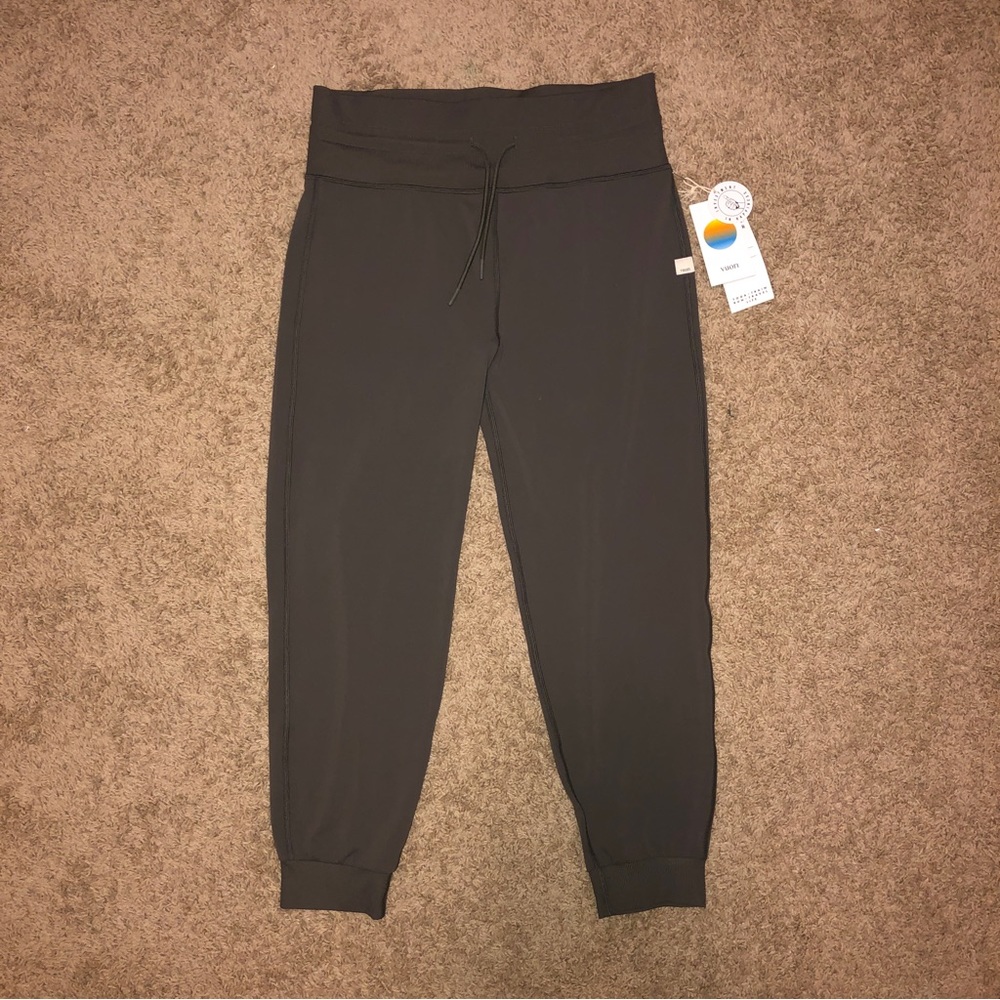 Vuori Women’s Daily Jogger Oregano Size XL
